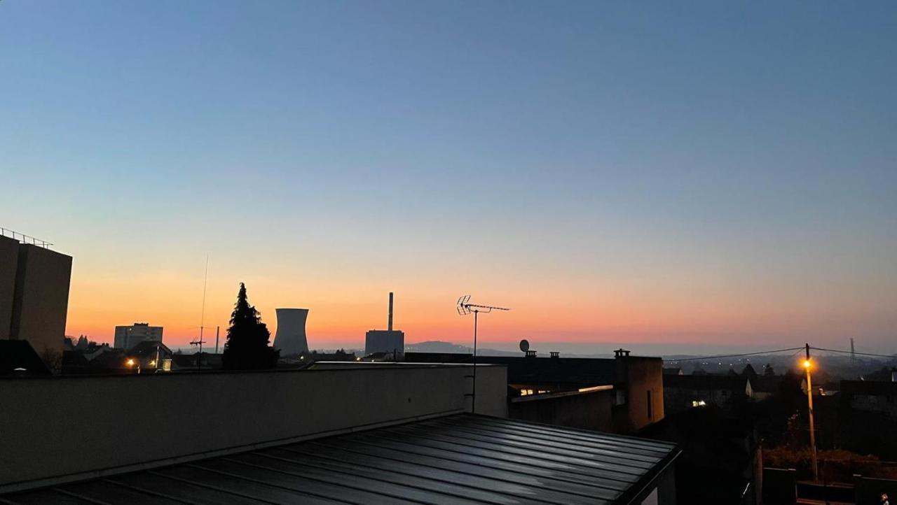 Le Patio Apartment Montceau-les-Mines Bagian luar foto